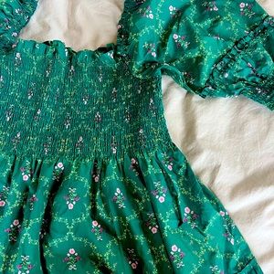 Hill House Nesli Nap Dress in Emerald Trellis from the English Garden collection